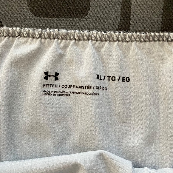 Under Armour Men’s Elevated Woven 2.0 Shorts 1362289 Light Gray Size XL Fitted - Picture 5 of 16